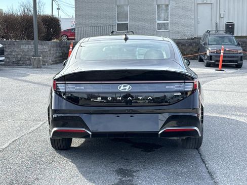 New 2026 Hyundai Sonata Limited image 14