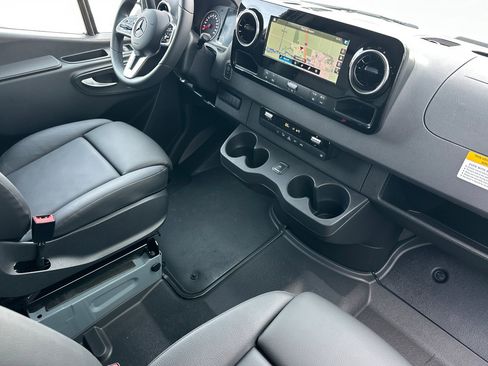 New 2024 Mercedes-Benz Sprinter 2500 image 15