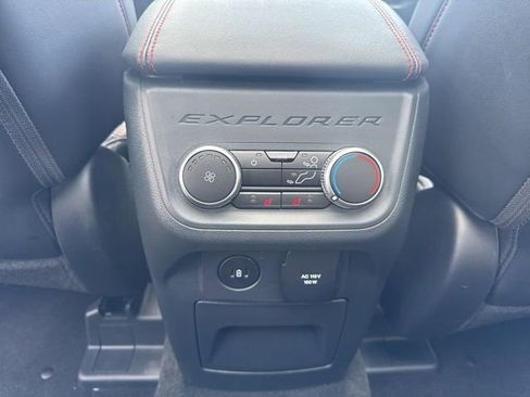 Used 2025 Ford Explorer ST-Line w/ Premium Package AWD/4WD image 13