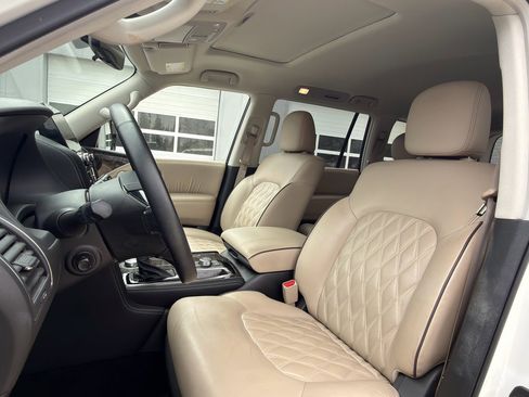 Used 2024 Nissan Armada Platinum w/ Captain's Chairs Package image 10