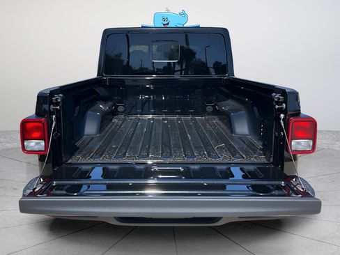 New 2026 Jeep Gladiator Sport AWD/4WD image 5