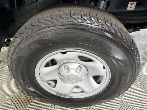 Used 2022 Toyota Tacoma SR5 image 19