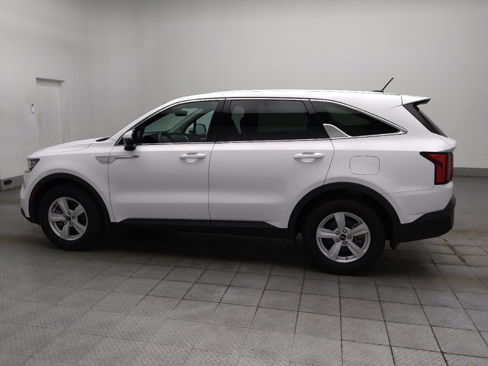 Used 2022 Kia Sorento LX FWD image 3