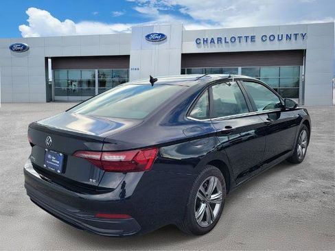 Used 2024 Volkswagen Jetta SE FWD image 9