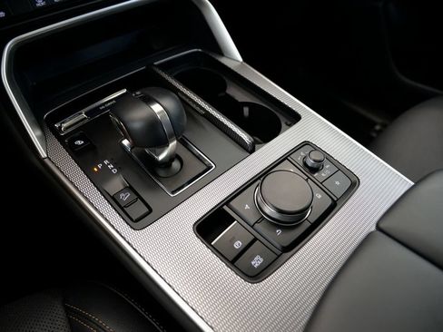 Certified 2024 MAZDA CX-90 Plug-In Hybrid w/ Preferred AWD/4WD image 25