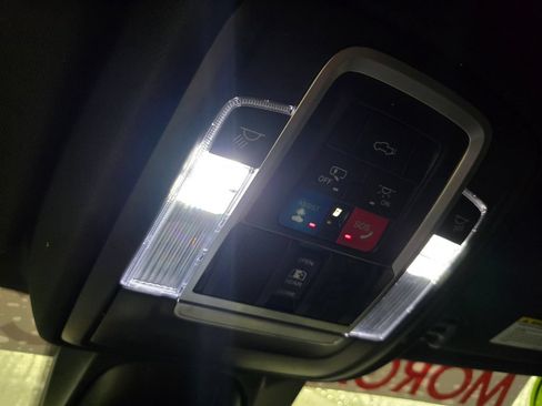 Used 2022 RAM 1500 Laramie AWD/4WD image 35