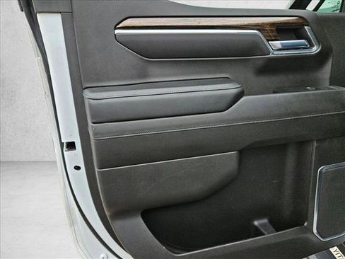 Used 2022 GMC Sierra 1500 SLE image 21