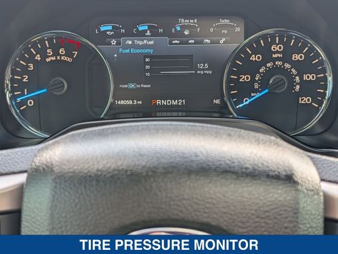 Used 2016 Ford F150 Platinum w/ Equipment Group 701A Luxury image 27