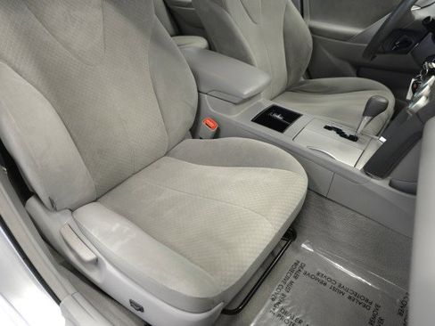 Used 2007 Toyota Camry LE image 16