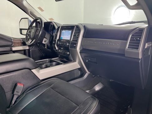 Used 2017 Ford F350 Lariat w/ Chrome Package image 34