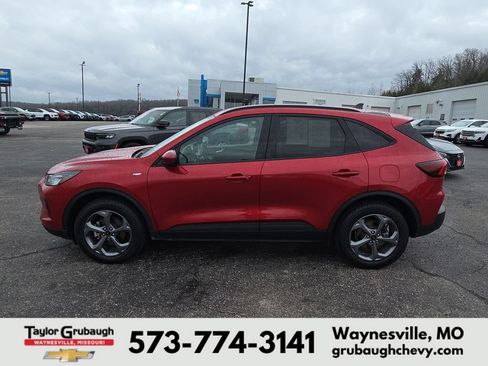 Used 2025 Ford Escape ST-Line Select AWD/4WD image 5