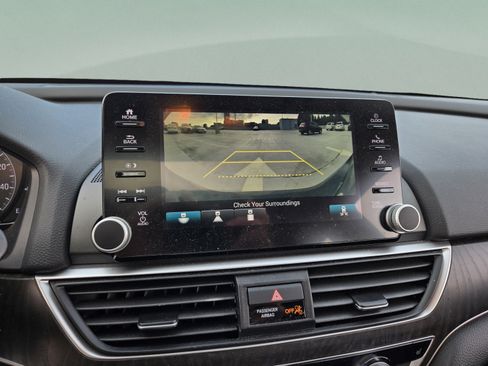 Used 2020 Honda Accord EX image 18