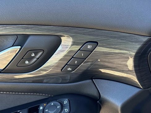 Used 2023 Chevrolet Traverse High Country w/ LPO, Cargo Package image 28