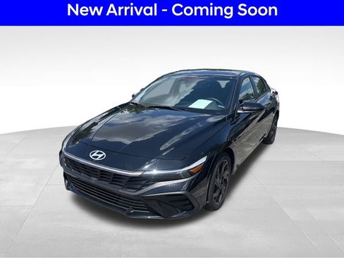 Certified 2026 Hyundai Elantra Sport FWD image 2