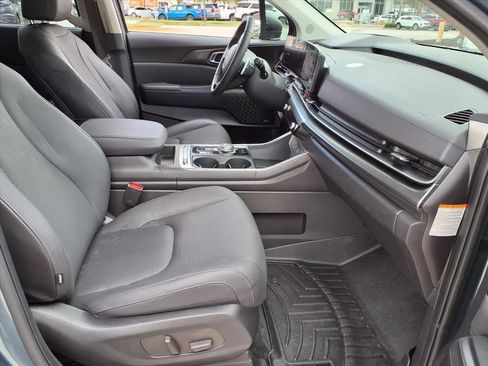 Used 2026 Kia Carnival SX Prestige FWD image 9