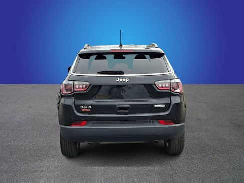 Used 2024 Jeep Compass Latitude image 5