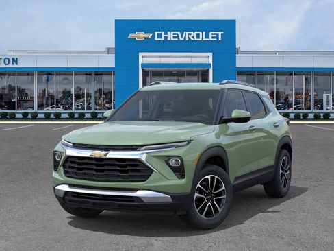 New 2026 Chevrolet TrailBlazer LT w/ Driver Confidence Package FWD image 6