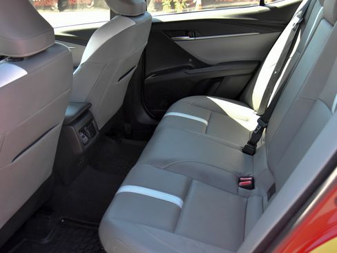 Used 2025 Toyota Camry SE FWD image 38