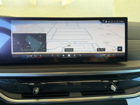 New 2026 BMW X5 sDrive40i image 25