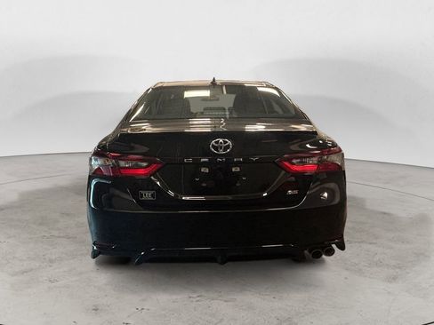 Used 2023 Toyota Camry SE image 4