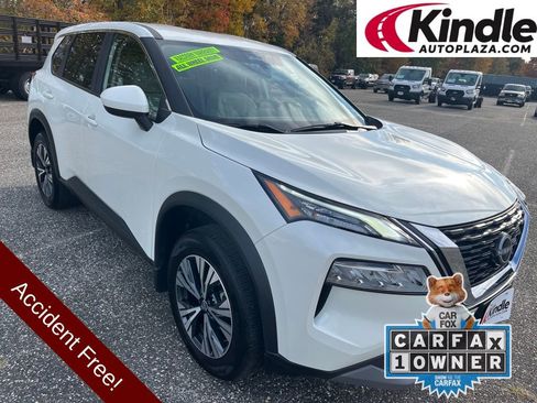 Used 2023 Nissan Rogue SV image 1