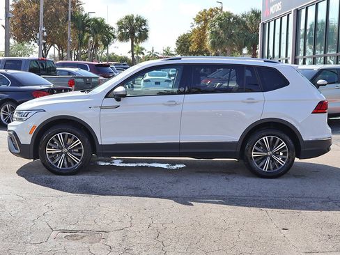 Used 2024 Volkswagen Tiguan Wolfsburg Edition image 18