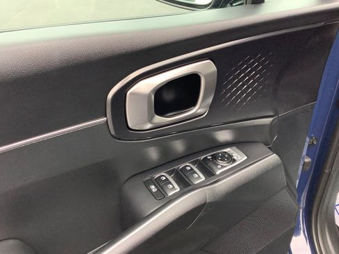 Used 2025 Kia Sorento EX w/ Panoramic Sunroof Package FWD image 8
