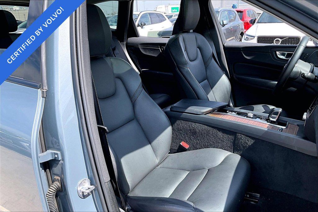 Certified 2024 Volvo XC60 B5 Plus w/ Climate Package AWD/4WD image 8