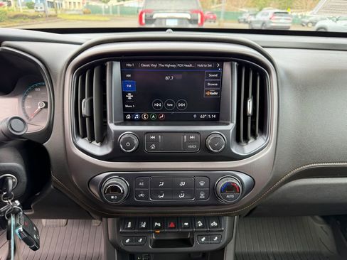 Used 2021 GMC Canyon AT4 image 22