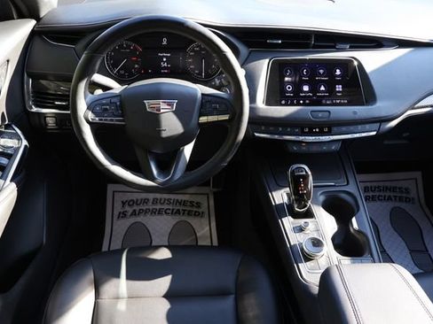 Used 2020 Cadillac XT4 Sport w/ Driver Assist Package FWD image 6