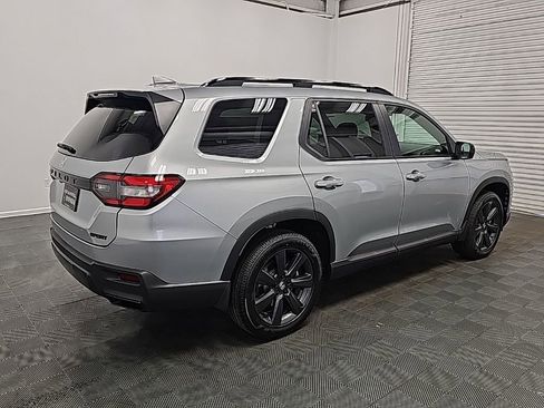 New 2026 Honda Pilot Sport image 8
