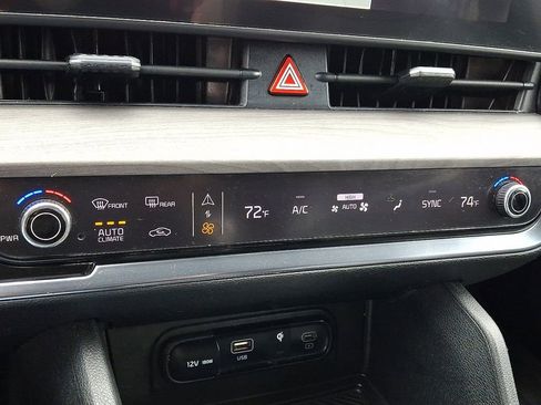 Certified 2023 Kia Sportage X-Line w/ X-Line Premium Package image 16