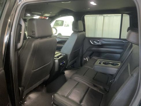 Used 2024 Chevrolet Suburban LT AWD/4WD image 23