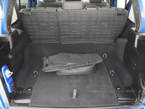 Used 2024 Jeep Wrangler Unlimited image 29