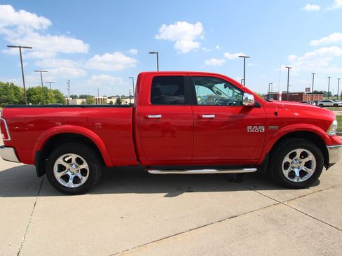 Used 2018 RAM 1500 Laramie AWD/4WD image 4