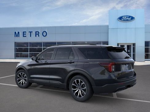 New 2026 Ford Explorer ST-Line AWD/4WD image 5