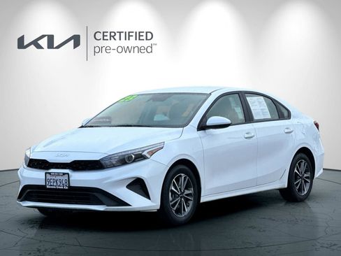 Certified 2023 Kia Forte LXS image 8