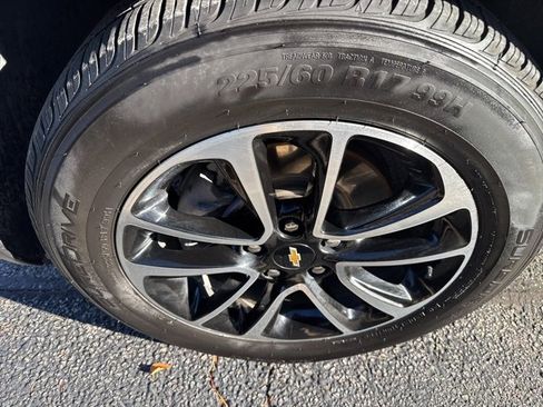 Used 2025 Chevrolet TrailBlazer LT image 5