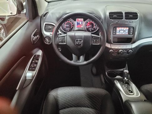 Used 2016 Dodge Journey SE image 22