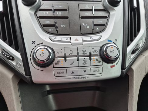 Used 2013 GMC Terrain SLT FWD image 17