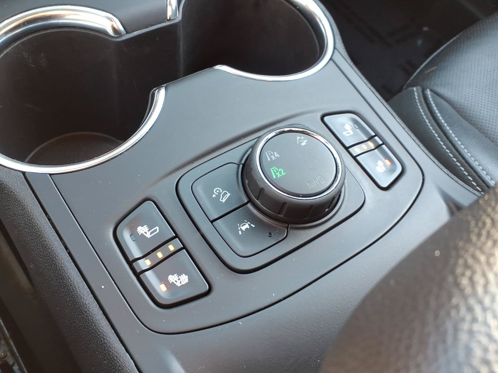 Used 2024 GMC Terrain SLT AWD/4WD image 23
