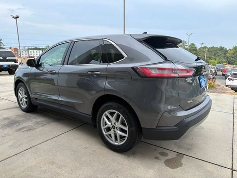 Used 2024 Ford Edge SEL AWD/4WD image 5