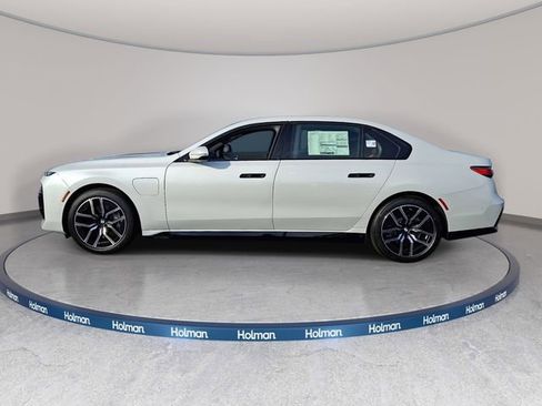 New 2026 BMW 750e xDrive w/ Executive Package AWD/4WD image 7