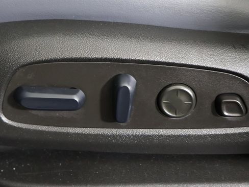 Used 2024 Buick Enclave Premium image 40