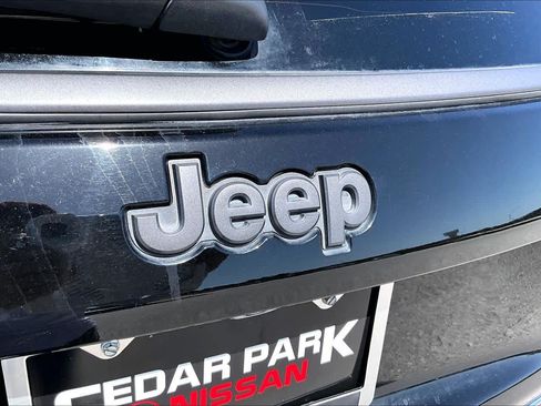 Used 2021 Jeep Compass Trailhawk AWD/4WD image 31