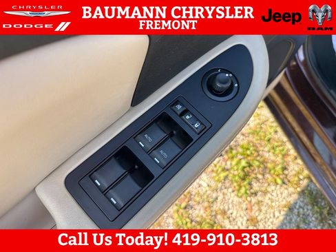 Used 2012 Chrysler 200 Limited FWD image 11