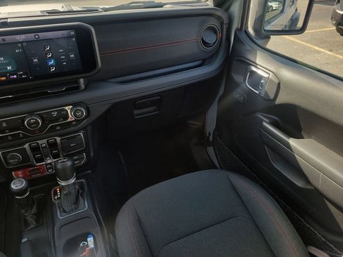 Certified 2024 Jeep Wrangler Unlimited Rubicon image 14