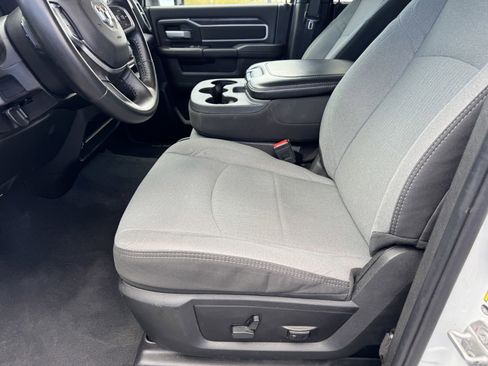 Used 2024 RAM 2500 Big Horn AWD/4WD image 19