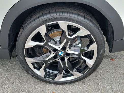 New 2026 BMW X2 xDrive28i w/ Convenience Package AWD/4WD image 6