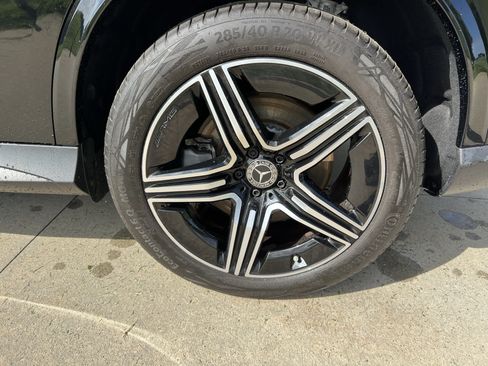 Used 2025 Mercedes-Benz GLC 350e 4MATIC w/ AMG Line image 13